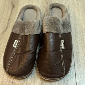 Home brown fur slippers